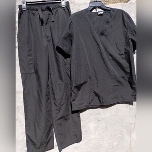 Cherokee Men's Scrubs.  SZ S